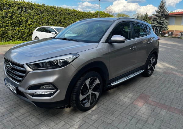 Hyundai Tucson cena 58000 przebieg: 264000, rok produkcji 2016 z Warszawa małe 92